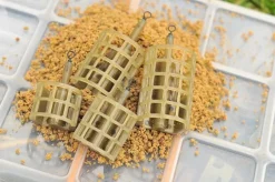 GURU CAGE FEEDER COMMERCIAL