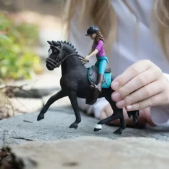 Enfant SCHLEICH COFFRET FIGURINE HORSE CLUB LISA & STOR